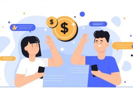 casal com celular na mão com moedas na volta simbolizando como ganhar dinheiro online rápido
