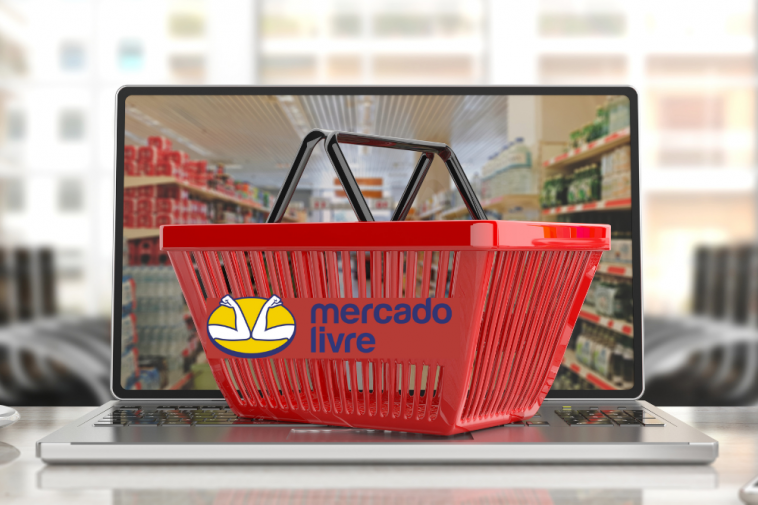 Cesta de compras de supermercado online aparecendo na tela do computador, com o logo do Mercado Livre, para simbolizar o cupom de desconto no Mercado Livre