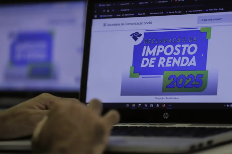 Como consultar e receber a restituição do Imposto de Renda 2025